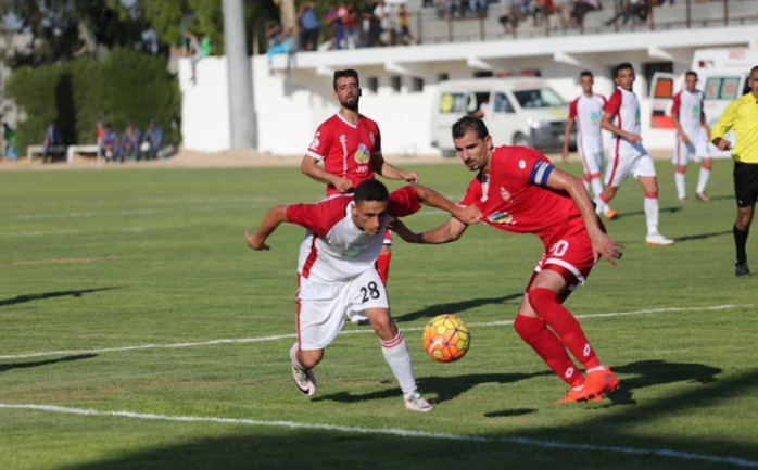 تغلب فريق أهلي الخليل على نظيره شباب خانيونس 1-0 في مباراة ذهاب نهائي كأس فلسطين في المباراة التي جرت مساء الثلاثاء، على ملعب اليرموك بمدينة غزة.

وسجل هدف "المارد الأحمر" اللاعب إسلام البط