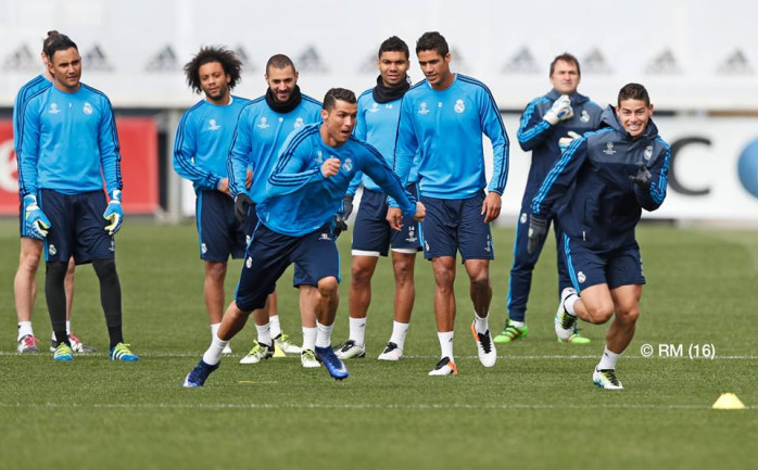 أعلن المدير الفني لفريق ريال مدريد، المدرب زين الدين زيدان عن التشكيلة الرئيسية للفريق التي ستخوض غمار مباراة الإياب من دوري أبطال أوروبا