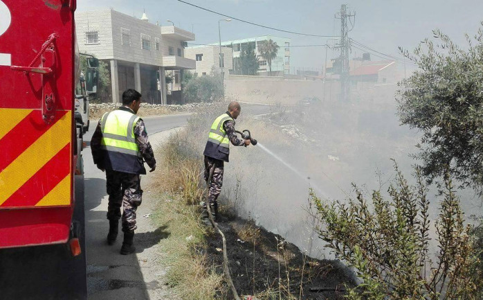 أخمدت طواقم الإطفاء في محافظة طولكرم نيران اندلعت في جبل بمنطقة سفارين جنوب شرق طولكرم، وطالت أشجار الزيتون واللوز.

وقال الدفاع المدني في بيان حصلت &quot;الوطنيـة&quot; على نسخة عنه، إن طواق