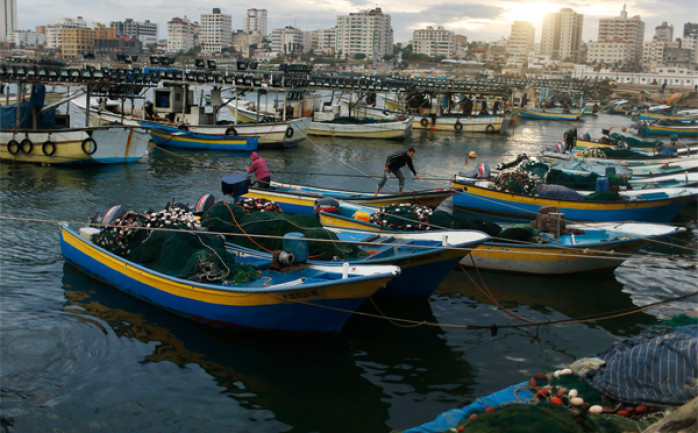 أعلنت الهيئة العامة للشؤون المدنية الفلسطينية، تأجيل سلطات الاحتلال الإسرائيلي لقرار توسيع رقعة الصيد المسموح بها في بحر غزة من ستة أميال إلى تسعة، يومين إضافيين.

