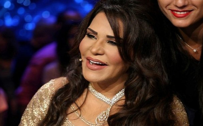 عادت الفنانة الإماراتية أحلام لتنفي من جديد كل ما تردد من أنباء عن انسحابها من برنامج المواهب Arab Idol، والذي تشارك في لجنة تحكيم مع الفنانة نانسي عجرم والفنان وائل كفوري والموزع الموسيقي حس