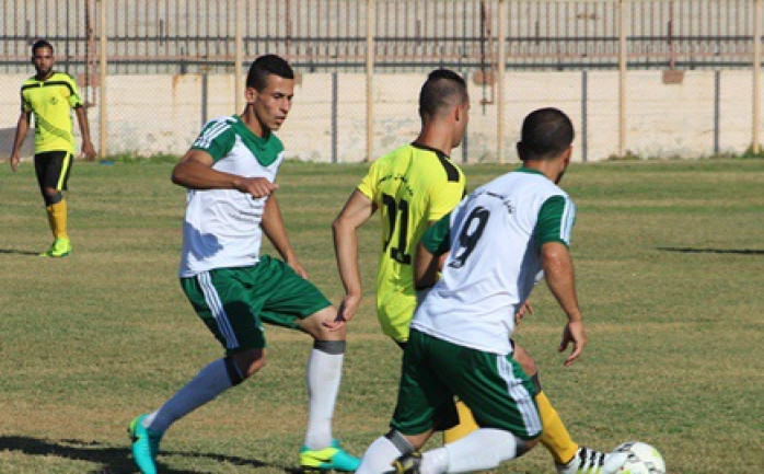 استعاد فريق القادسية صدارة دوري الدرجة الأولى, عقب فوزه الكبير على الاستقلال &nbsp;ضمن منافسات الأسبوع الرابع من المسابقة.

وانتصر خدمات جباليا على خدمات المغازي, وشباب جباليا على جمعية الصلا