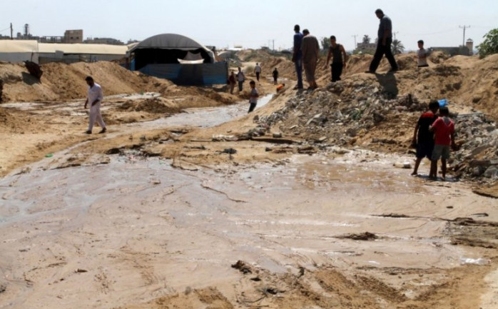 نفت مصادر خاصة مساء الثلاثاء صحة الأنباء التي تداولها نشطاء عبر مواقع التواصل الإجتماعي حول عثور الأجهزة الأمنية والطبية على جثامين لمفقودين في أحد الأنفاق التجارية برفح جنوب القطاع.

ونفت ال